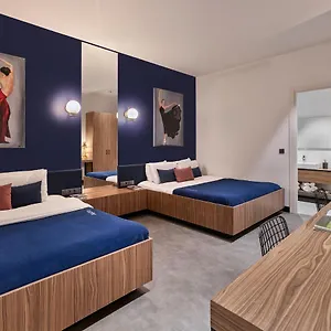 5* Капсульный отель Kepler Club Sabiha Goekcen Airport - International Transit Area